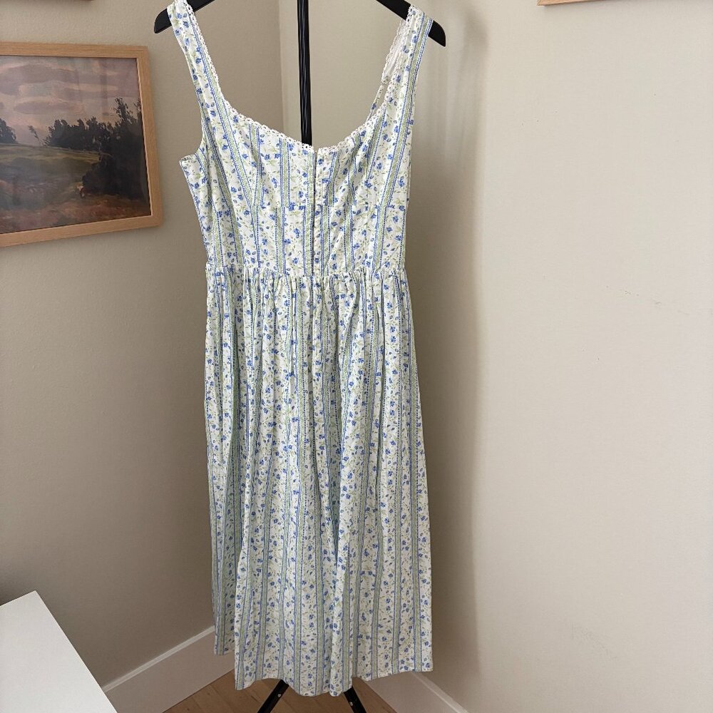 lush dainty floral midi dress